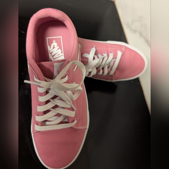 Vans Women's Seldan Lace Up Sneaker Fuchsia SoftMoc Size 8 NWOT MSRP $85.96 - Picture 8 of 10